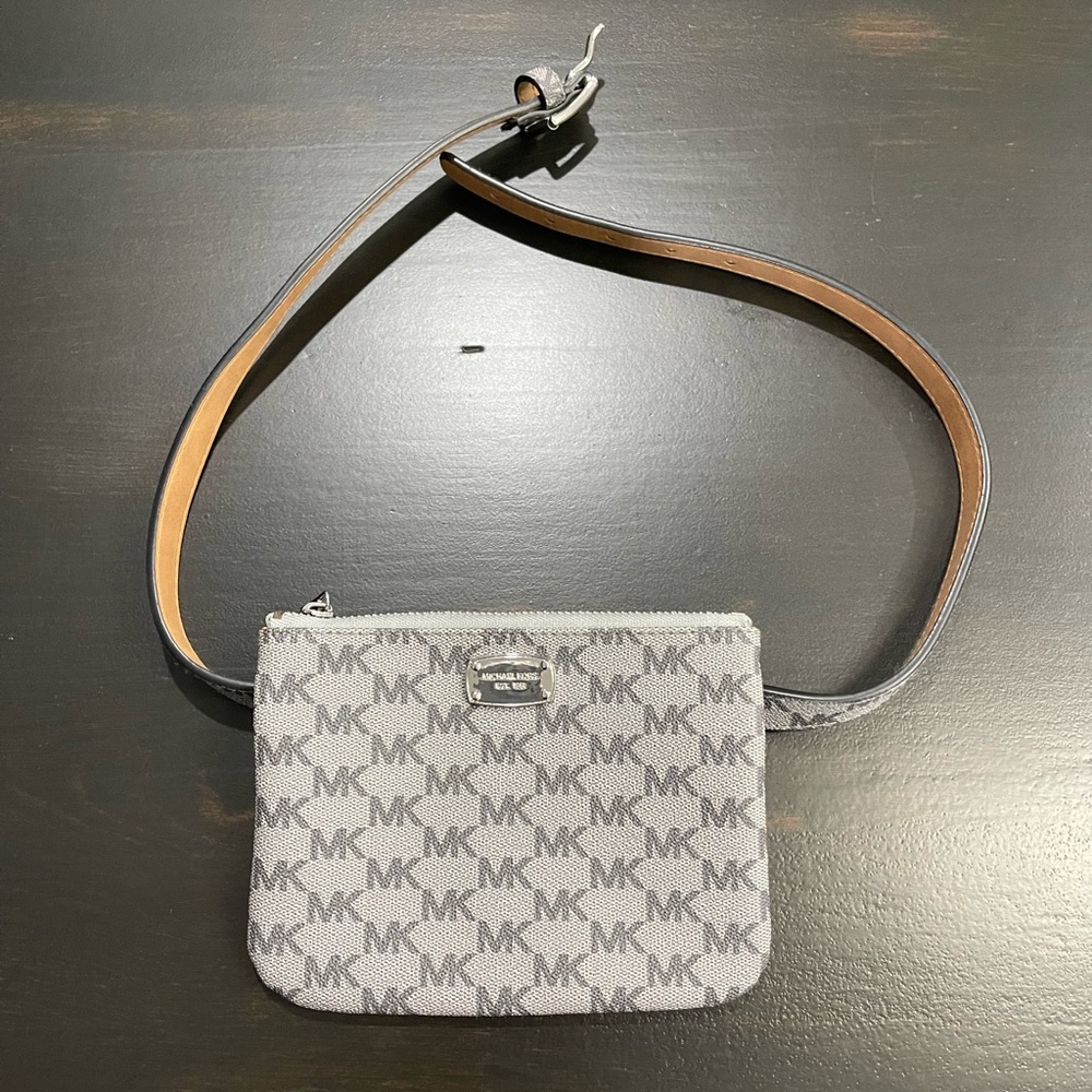Michael Kors Grey Signature Logo Belt Fanny Pack